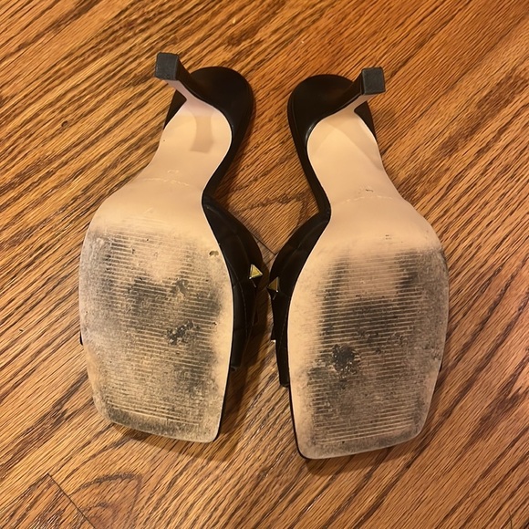 Marc Fisher Woman’s Black Slip On Heels Size 8 - Picture 6 of 7